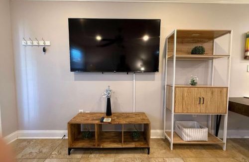 Highlands - Perkins Apartamento | 2 BR apartment with laundry pool