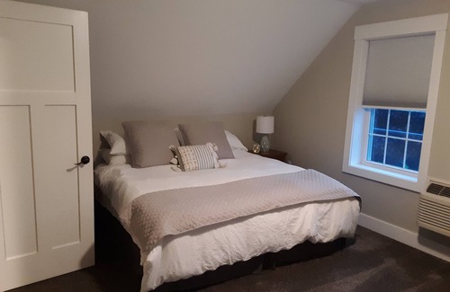 Wolfeboro Apartamento | 2 BR Apt in Downtown Wolfeboro