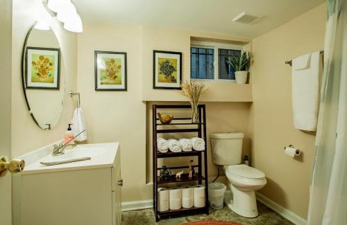 Langdon Apartamento | 2-BR City Retreat Peace Privacy & Parking