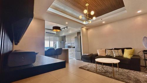 Bagumbayan Apartamento | 2 BR Condo Free Wifi & Netflix - Circulo Verde, Eastwood Libis, Quezon City