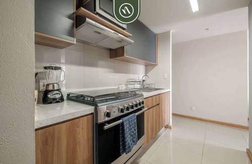 Granada Apartamento | 2 BR Condo in Polanco with Pool and Gym