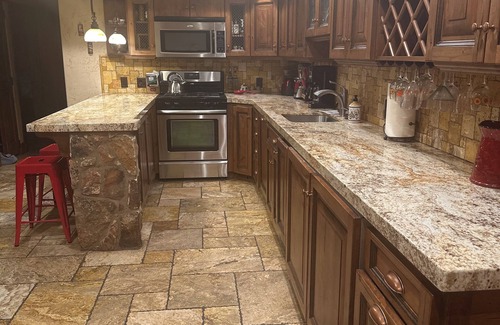 Cottonwood Heights Apartamento | 2 BR Cozy Retreat. Close to freeway and mountains.