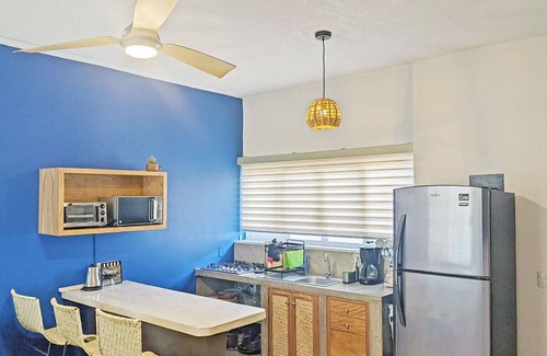 Rinconada Apartamento | 2 BR - Fast Internet, King beds, AC, Near beach w/Pool