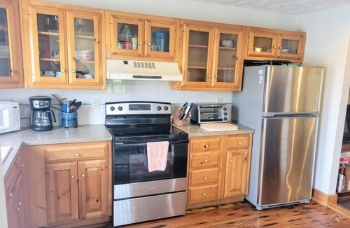 Matunuck Casa | 2 BR Matunuck Beach House, 1 Block from Ocean