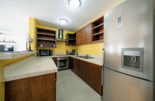 Playacar Apartamento | 2 BR PH with Jacuzzi near to the Beach