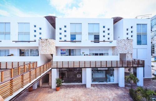 Playacar Apartamento | 2 BR PH with Jacuzzi near to the Beach
