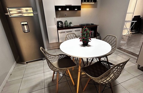 Foz do Iguacu Casa | 2 bedroom house in Foz do Iguaçu, backyard and barbecue area, pet friendly
