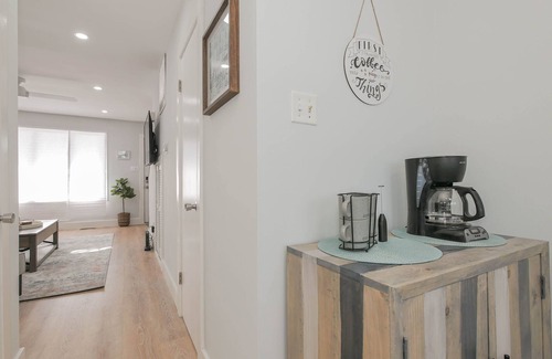 Southend Casa | 2-BR Sea Coral Beach House - 1.5 blocks from beach