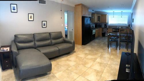 Highlands - Perkins Apartamento | 2 br Steps from Tiger Stadium