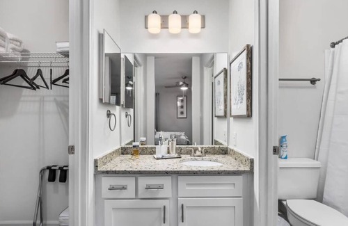 Meadowbrook Casa | 2 BR Townhome w/comfy King Beds | Central to shops