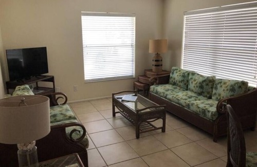 Laurel Villa | 2 BR VILLA SUITE w/ queen bed