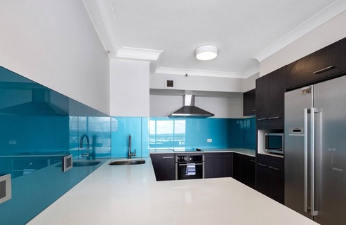 Surfers Paradise Apartamento | 2 BR With Beautiful Views