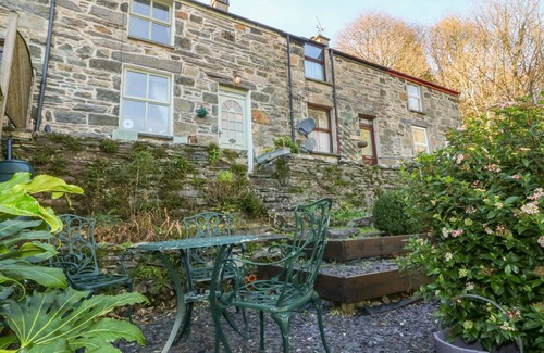 Prenteg Cabaña | 2 BRYN EGLWYS, ideal para familias, con chimenea en Prenteg, Ref 946015