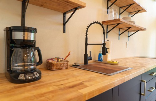 Jasper Cabina | 2 Cabins, Hot Tub, 3 mi to BNR