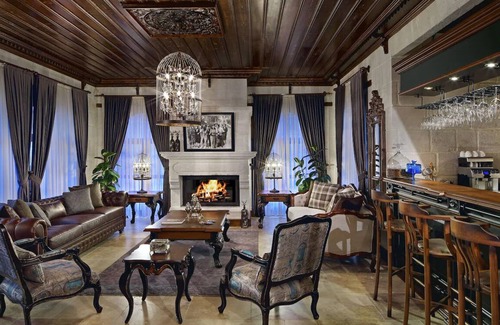 Mustafapasa Hotel | 2 Cave Suites Ideal for Family Getaway w/ Stunning Garden & Pool Access