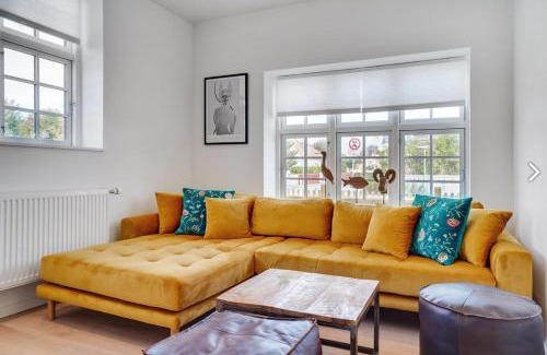 Skagen Apartamento | 2 Centralt beliggende og lyst indrettet lejlighed