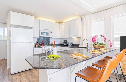 Cayucos Cabaña | 2 Coastal Studios at Cayucus Beach Access + Ocean Views