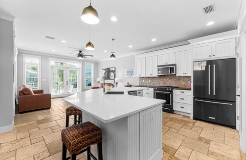 Emerald Waters Village Casa | 2 Community Pools ~ Pet Friendly ~ Gated Community & Beach Access