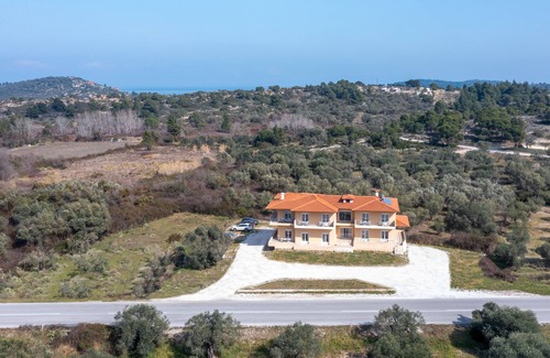 Ormos Panagias Apartamento | 2 Connected Studios Ground Floor in the heart of Sithonia Peninsula
