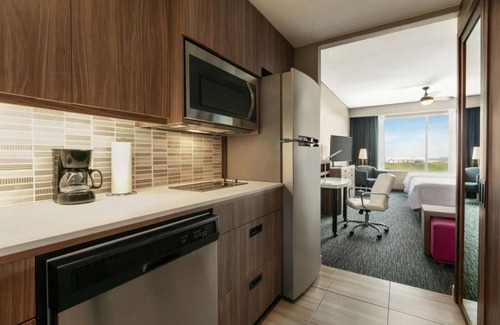 Apodaca Apartamento | 2 Connecting Suites at a Hotel