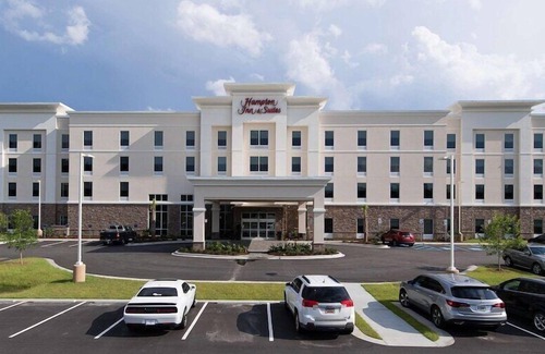 Cape Fear Casa | 2 Connecting Suites at a Hotel