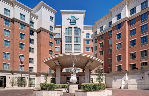 West End Apartamento | 2 Connecting Suites at a Hotel