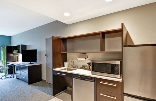 Rochester Apartamento | 2 Connecting Suites at a Hotel