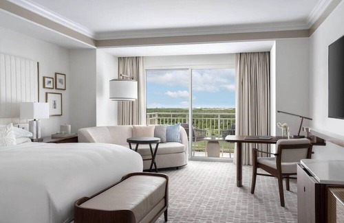 Florida Central Atlantic Coast Hotel | 2 Connecting Suites at a 5⭐️ Hotel