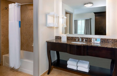 Braden River Hotel | 2 Connecting Suites at a Hotel