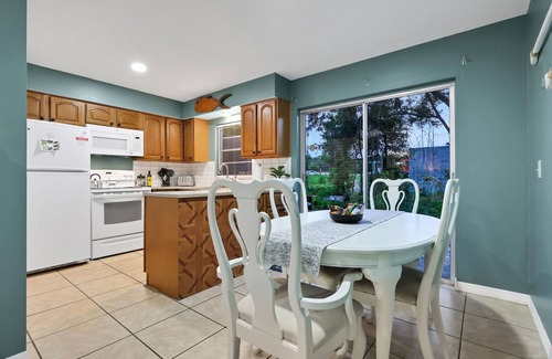 Homosassa Casa | #2 Cozy 2 Bdrms Boat Parking Convenient Location