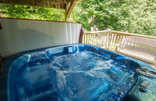 Boone Casa | 2 Cubs Cabin