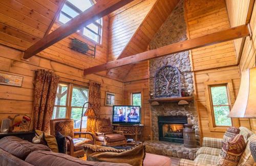 Boone Casa | 2 Cubs Cabin