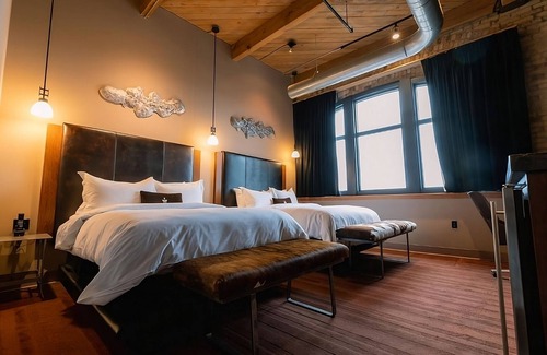 Fifth Ward Hotel | 2 Custom Deluxe Two Queen Beds at The Iron Horse Hotel, Pets Are Welcome!