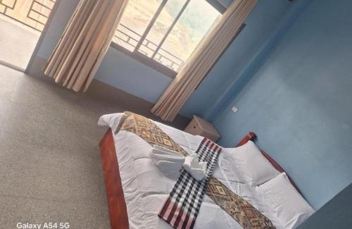 Bokeo Province Alquiler De Eote | 2 days Mekong cruise package with Mekong Lover Cruise from Houay Xay to Luang Prabang or Mekong cruise from Luang Prabang to Huay Xai - Thailand