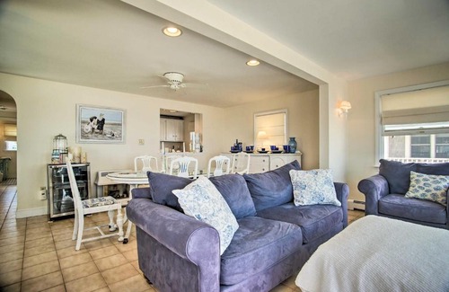 Ocean Bluff-Brant Rock Casa | 2 Decks and Beach Access Oceanfront Getaway!
