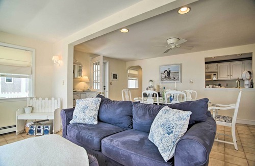 Ocean Bluff-Brant Rock Casa | 2 Decks + Beach Access: Oceanfront Getaway!