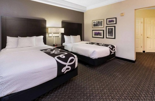 Superstition Springs Hotel | 2 Double Beds at La Quinta Inn & Suites by Wyndham Mesa Superstition Springs