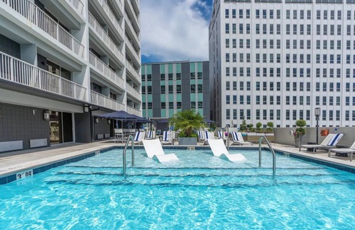 Faubourg Delassize Apartamento | 2 Downtown Rooms with City Views & Easy Access to Caesars Superdome – 4 Blocks