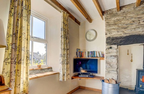 Penrhyndeudraeth Casa | En Penrhndeudraeth es una vieja casa de campo de los primeros dieciocho cientos 2 Efail Wen semi separado con