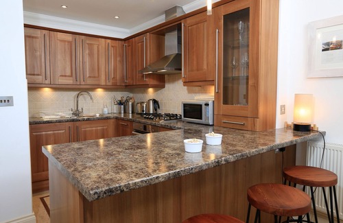 Dartmouth Cabaña | 2 Embankment House, DARTMOUTH