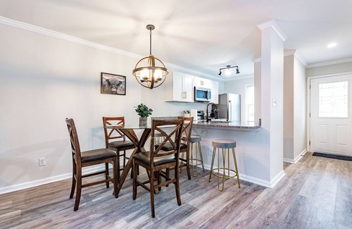 Southeast Raleigh Casa | 2 ensuite townhome in Raleigh -starts at 2.8k/month