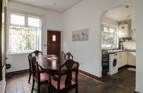 Thorpe Satchville Casa | 2 EVINGTON ROAD, pet friendly in Leicester