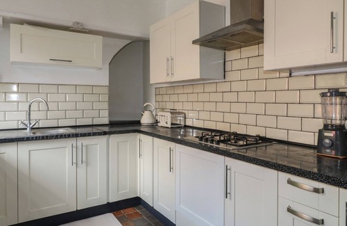 Thorpe Satchville Casa | 2 EVINGTON ROAD, pet friendly in Leicester