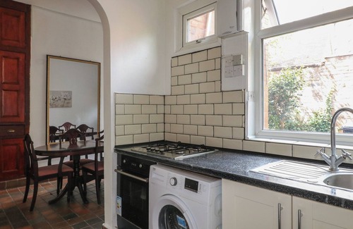 Thorpe Satchville Casa | 2 EVINGTON ROAD, pet friendly in Leicester