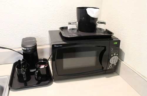 Old Town Hotel | 2 Family-friendly Units w/ FREE Breakfast! Explore Maritime Museum of San Diego!