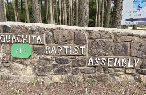 Board Camp Apartamento | #2 Farm Charm Kitchenette near Wolf Pen trails, alcohol/smoke-free environment