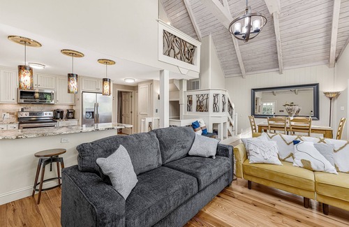 Barium Springs Casa | 2 Game Rooms, 2 King Suites, Lakeside, Pool