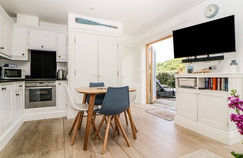 Chillington Apartamento | 2 GARDEN APARTMENT, family friendly, with pool in Hallsands