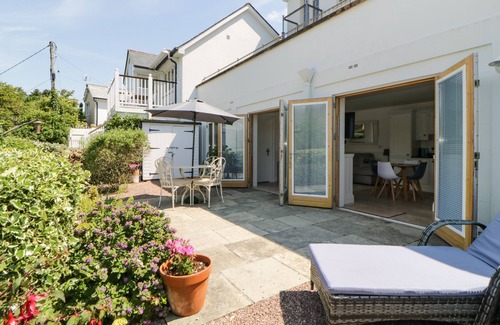 Chillington Apartamento | 2 GARDEN APARTMENT, family friendly, with pool in Hallsands