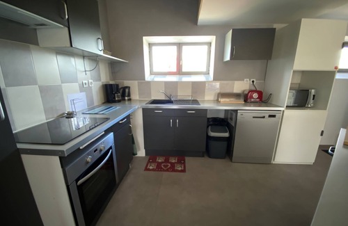 Saint-Martin-de-Salencey Casa | 2 Gites for 16 people